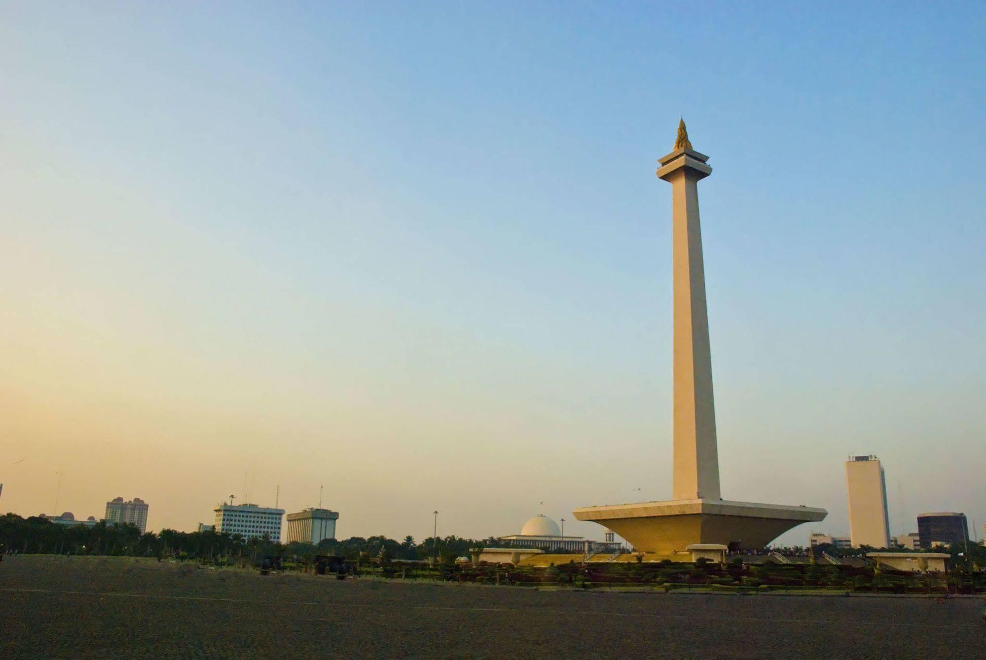 Amaris Hotel Dr. Susilo Grogol Jakarta Exterior photo