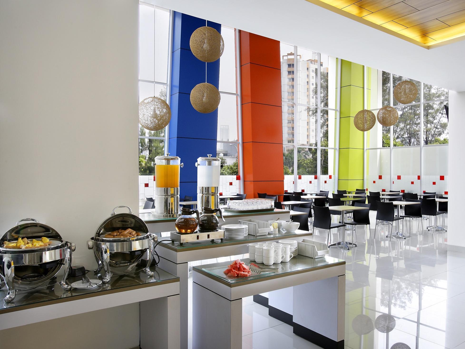 Amaris Hotel Dr. Susilo Grogol Jakarta Exterior photo